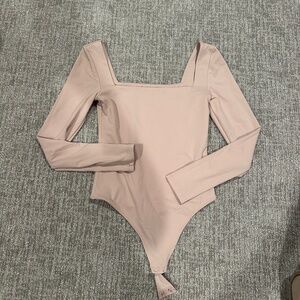 Aritzia Babaton Original Contour Squareneck Bodysuit Pink Longsleeve NWOT